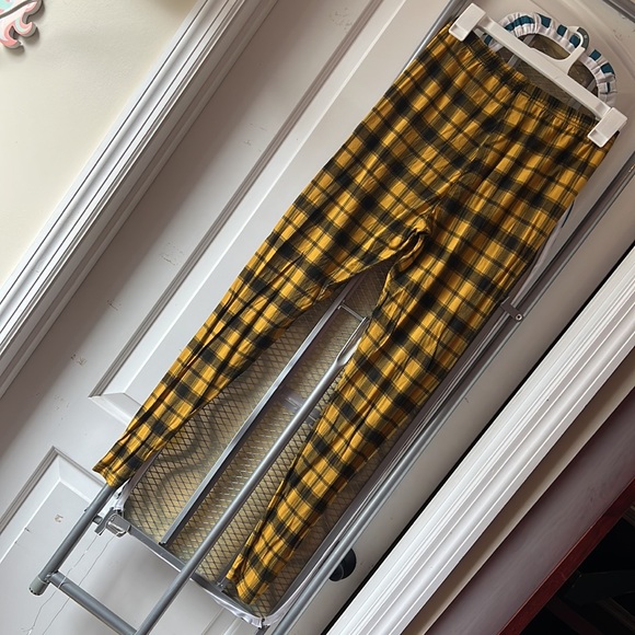 Bumblebee - Picture 2 of 2